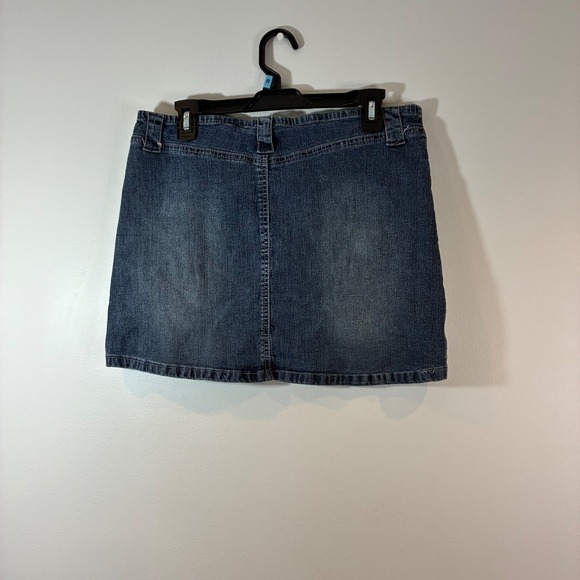 One Tuff Babe Denim Mini Skirt Stretch Y2K Blue Jean Skirt Size 11/12 - Picture 2 of 5
